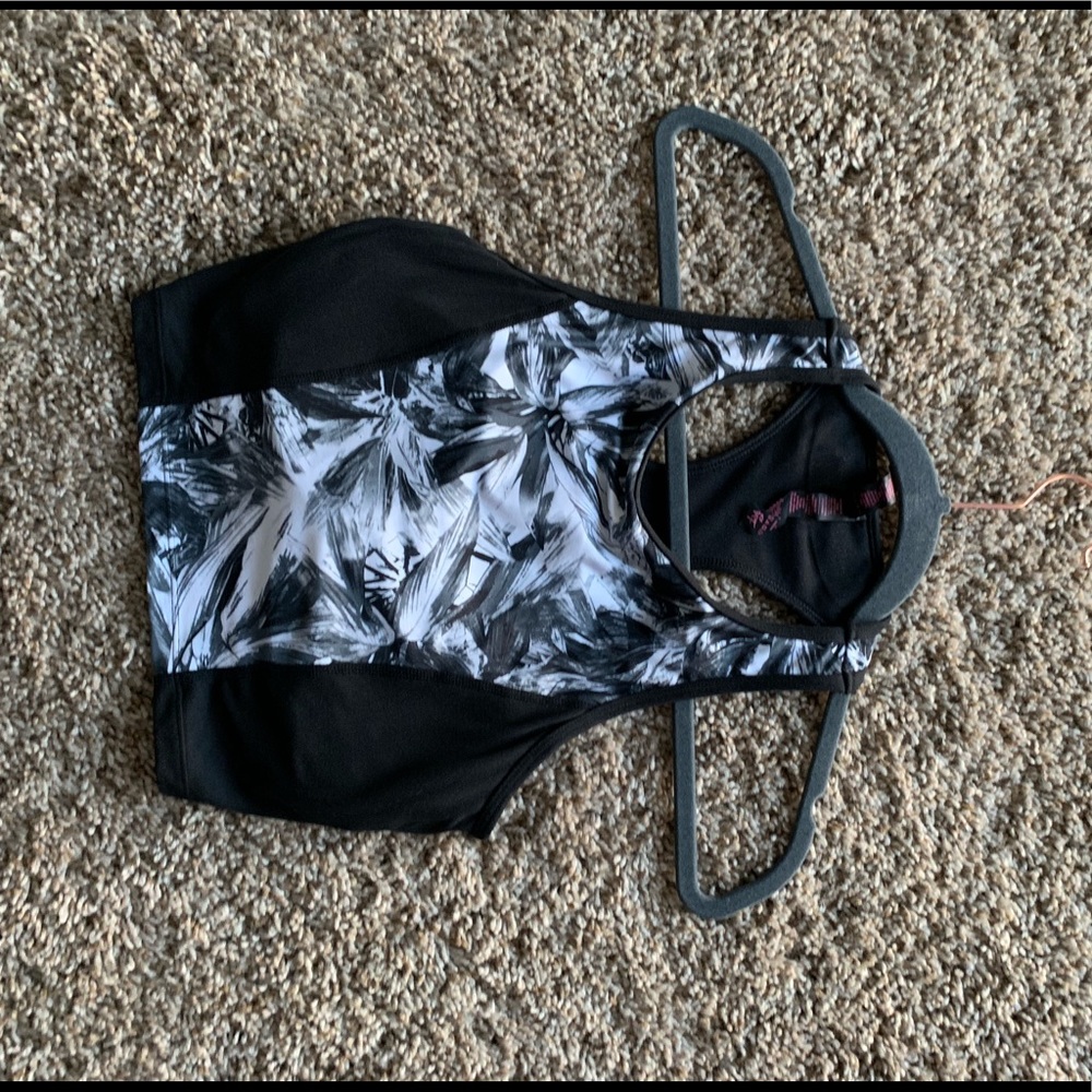 Cropped tank top